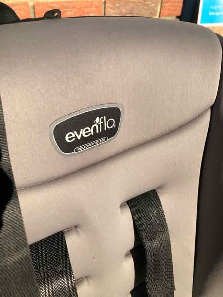 Photo of free Evenflo baby car seat (07110) #2