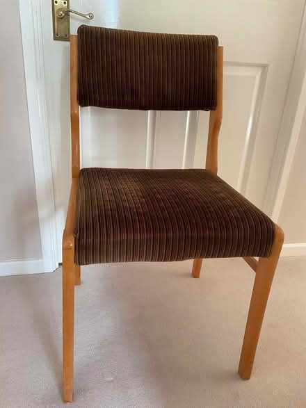 Photo of free I upholstered chair (Braughing SG11) #1
