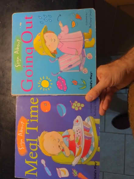 Photo of free Signs with baby books (BS5) #1