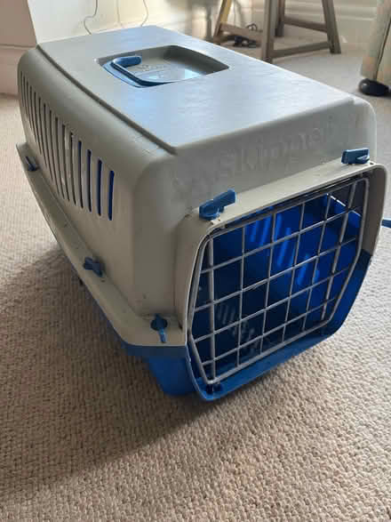 Photo of free Plastic cat carrier (Whiteshill GL6) #1
