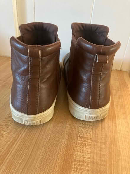 Photo of free Old Navy kids boots size 4 (East Hollywood) #2