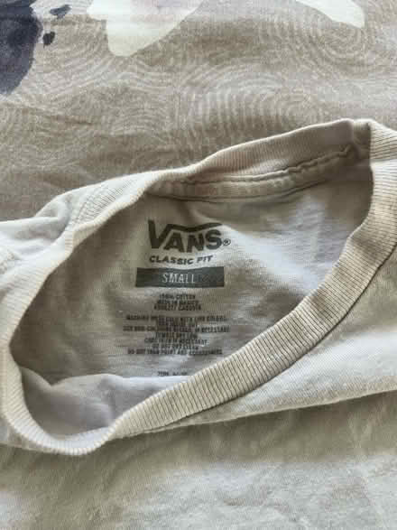 Photo of free Vans men’s small (94304) #2