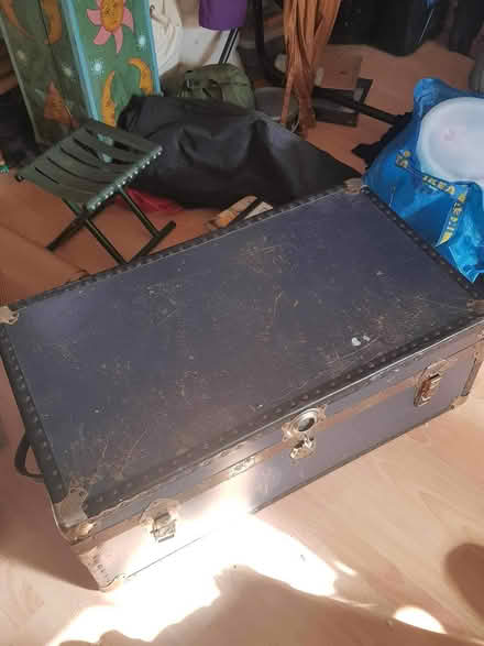 Photo of free Vintage blue steamer trunk (Nether Green S11) #1