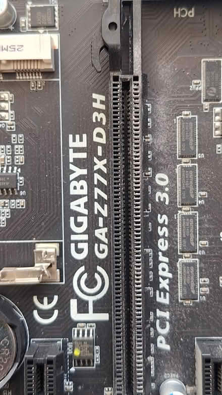 Photo of free motherboard and graphic card (DE15) #4