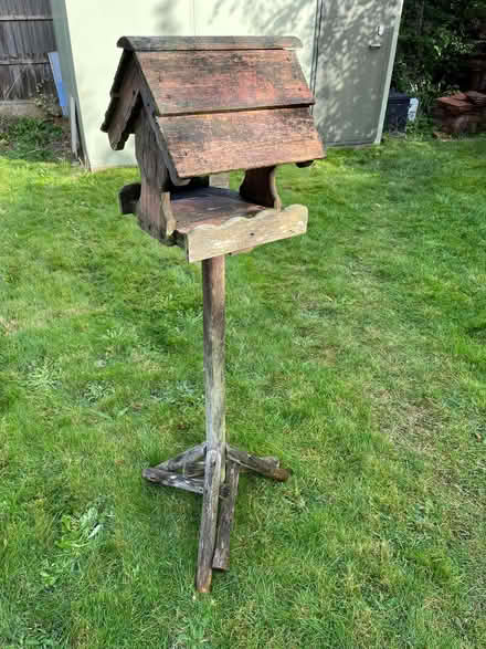 Photo of free Bird table (Wellington TF1) #1