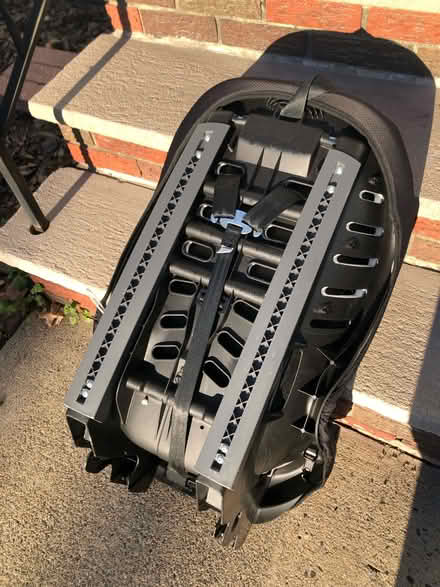 Photo of free Evenflo baby car seat (07110) #3