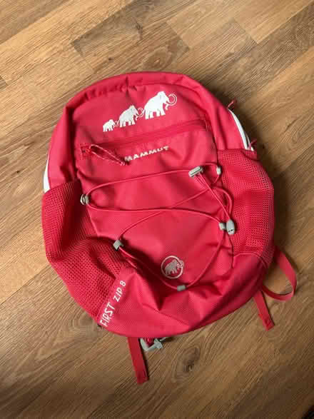 Photo of free Kids backpack (SE25) #1
