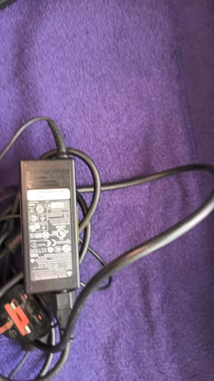 Photo of free New Acer laptop battery and charger (Rode) #2
