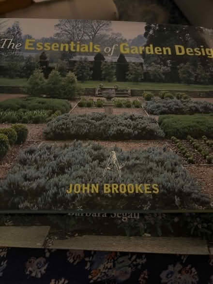 Photo of free Garden Design & Borders books (hastings TN34) #2