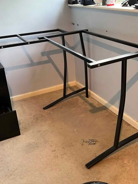 Photo of free Corner desk (Weybridge KT13) #3