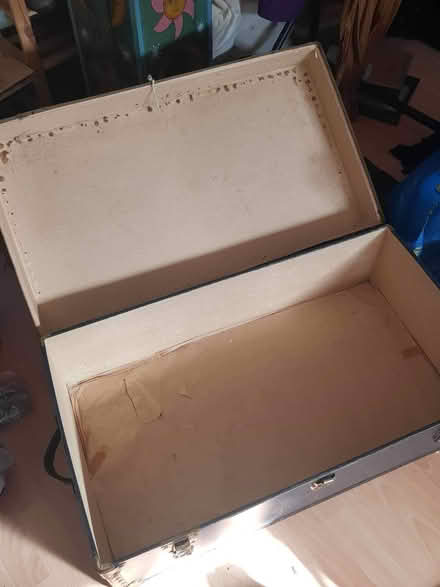 Photo of free Vintage blue steamer trunk (Nether Green S11) #2