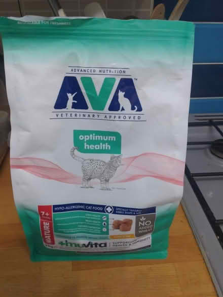 Photo of free Dry cat food (Stoneybank EH21) #1