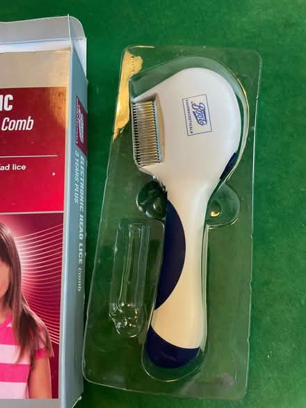 Photo of free Electronic head lice comb (Knockholt/Dunton Green TN14) #2