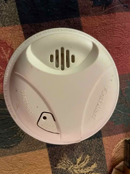 Photo of free First Alert smoke detector (Weymouth Landing) #1