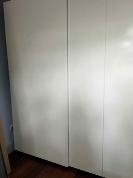 Photo of free Hasvik sliding Wardrobe doors (WD19 Oxhey) #2