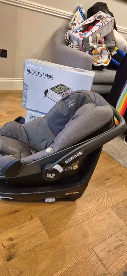 Photo of free Carseat baby to 18months (Barkingside IG2) #1
