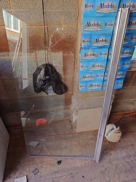 Photo of free Shower screen (S12) #2