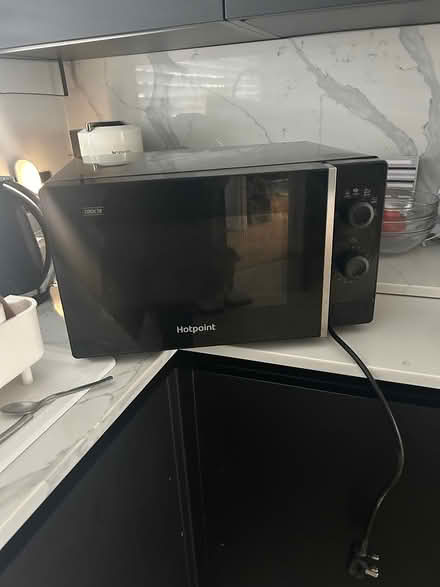 Photo of free Black hot point microwave (Hoddesdon EN11) #1