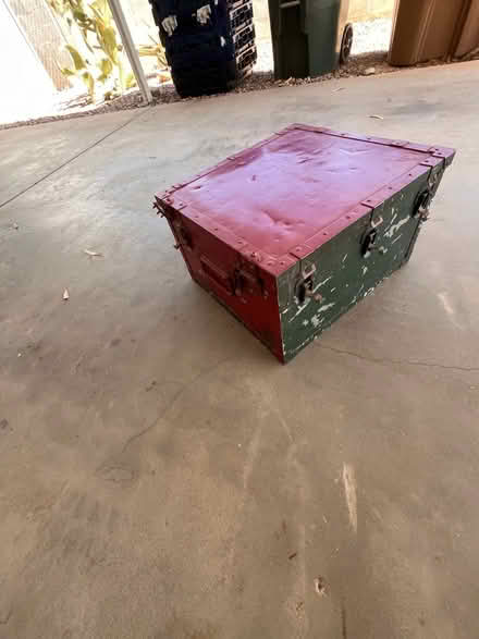 Photo of free Metal storage box (303 and I 10) #3