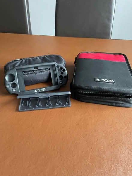 Photo of free PS Vita cases (Churwell LS27) #1