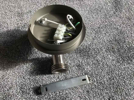 Photo of free 3-lamp spotlight for bedroom/bathroom (Lostock Hall PR5) #3