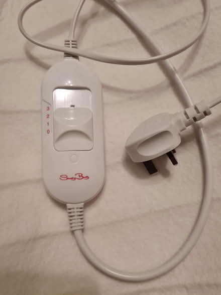 Photo of free Electric blanket - single duvet size (Bradley Stoke BS32) #2