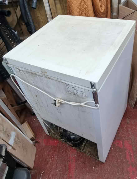 Photo of free Small chest freezer (Welwyn Garden City - AL7) #2