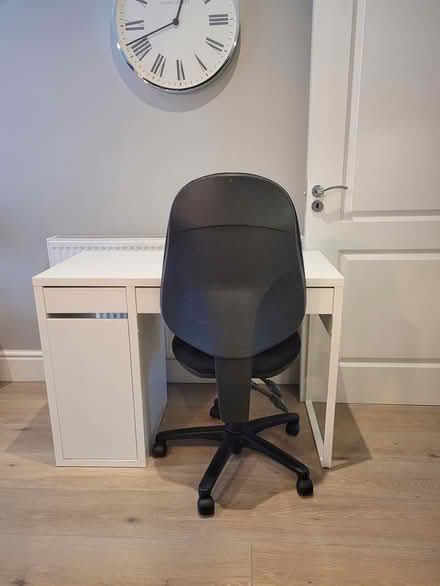 Photo of free Office and desk chair (D 15) #1