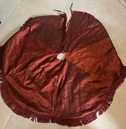 Photo of free Christmas tree skirt (Cirencester) #2