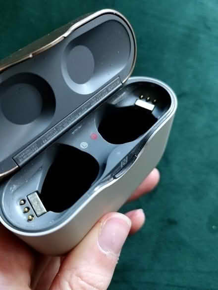 Photo of free Sony wireless ear bud CHARGING CASE (Chesterfield S40) #3