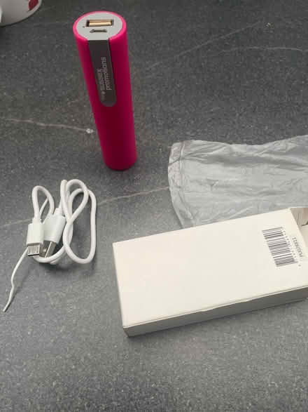 Photo of free Power bank pink slim line (Laindon SS155NL) #1