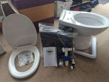 Photo of free Toilet and cistern (Cove West Heath GU14) #1