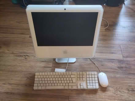 Photo of free Apple iMac 17" "Late 2006" Intel all-in-one computer (Enfield EN2) #1