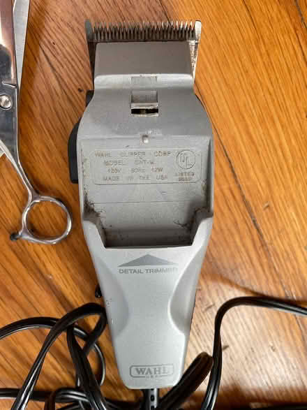 Photo of free Clippers and hair cutting scissors (Arlington heights) #1