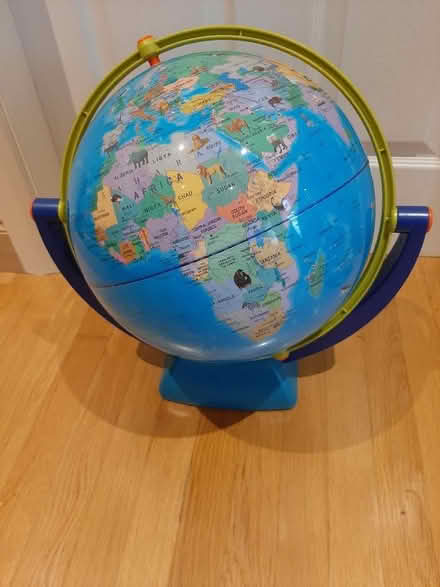 Photo of free Globe (Lower Assendon RG9) #1