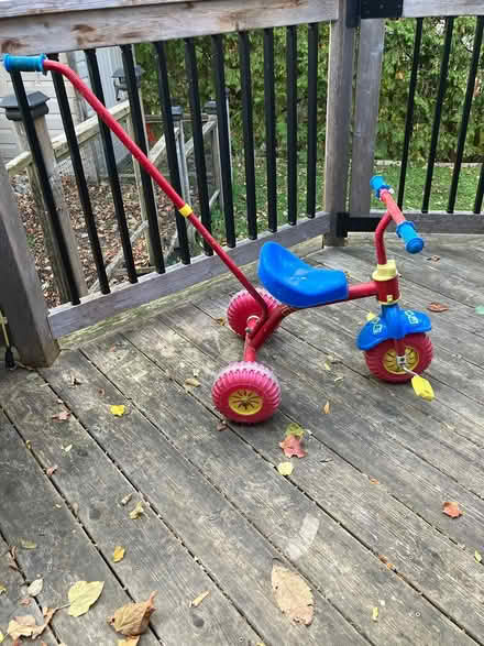Photo of free Small tricycle (Near Carlingwood) #1