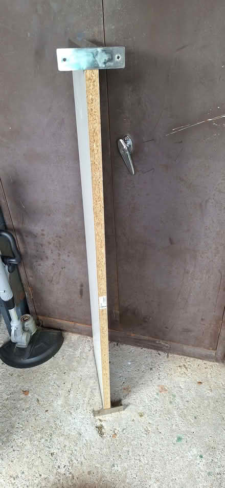 Photo of free White IKEA shelf (Llandrindod LD1) #4