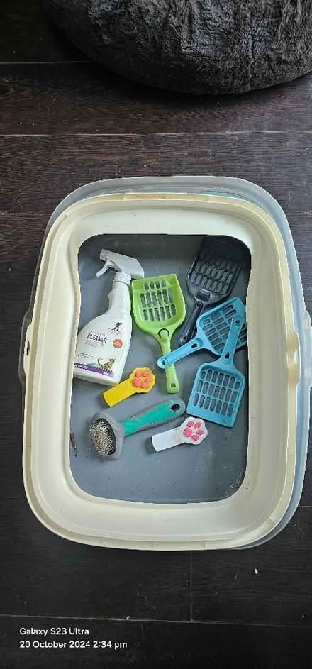 Photo of free Large cat litter trains and some other bits (Woodseats S8) #2