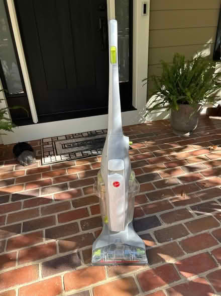 Photo of free Hoover floormate deluxe (Kentlands in Gaithersburg) #1