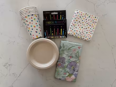 Photo of free Party plates, napkins, cups (20001) #1