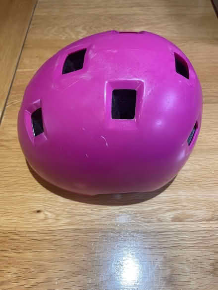 Photo of free Children’s helmet pink (SM4) #1