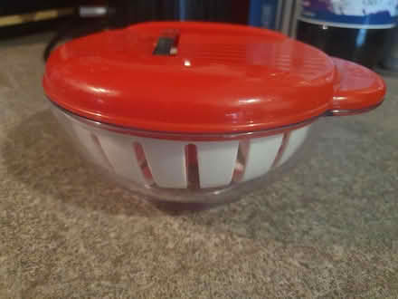 Photo of free Microwave crisp maker (Beckton E6) #3