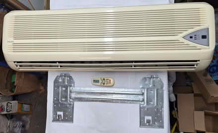 Photo of free Indoor unit only for 12,000 BTU split unit air conditioner (West Haddon NN6) #1