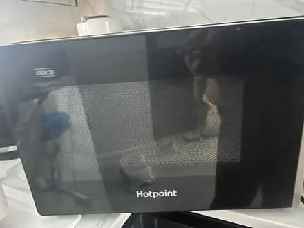 Photo of free Black hot point microwave (Hoddesdon EN11) #2