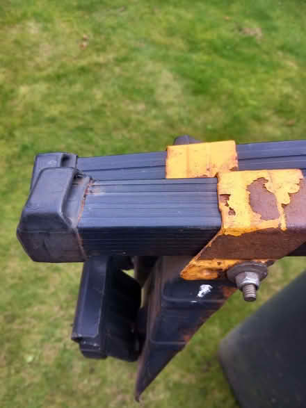 Photo of free Car roof bars (Waterlooville PO8) #2