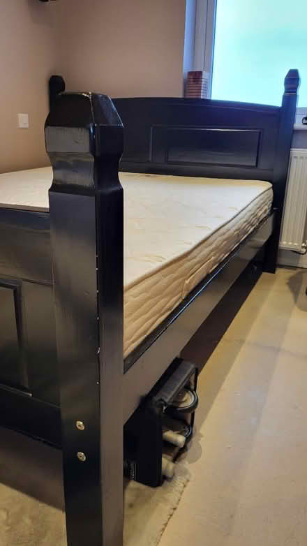 Photo of free King Size Bed including mattress (LL17) #4