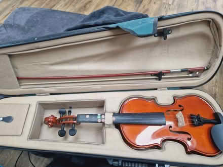 Photo of free Violin in case (WD6) #1