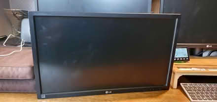 Photo of free LG 24 inch computer Monitor (Orpington, Green Street Green) #1