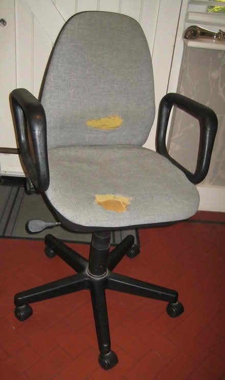 Photo of free Study chair (Westcliff-on-Sea SS0) #1