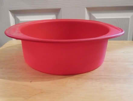Photo of free Large Silicone Cake Tin (Vale LA1) #1